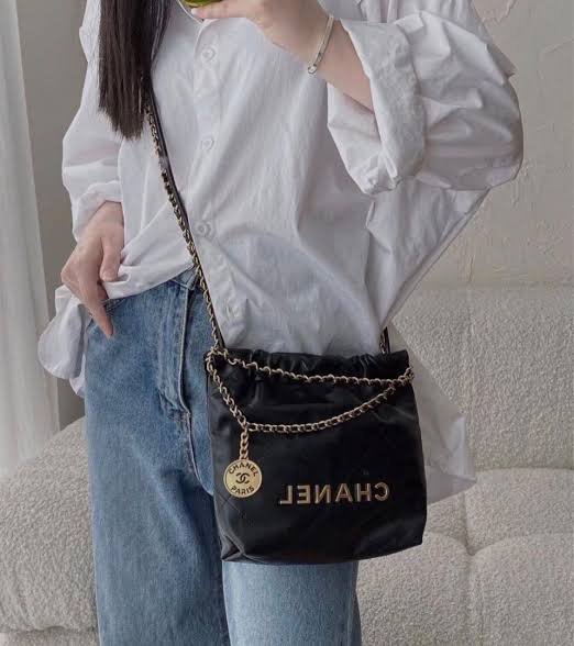 Chanel 22 Mini Handbag