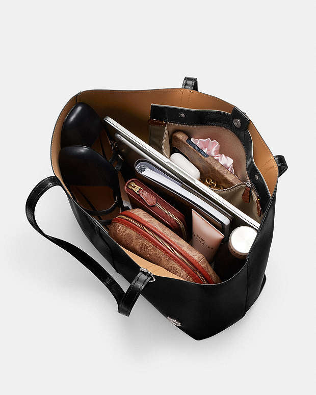 Coach North Tote Bag 32