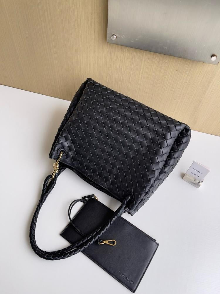 Bottega Veneta Intrecciato Shoulder Bag