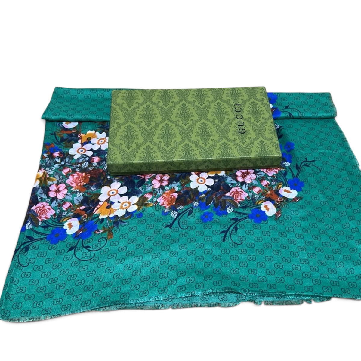 Gucci GG Flora Print Square Scarf