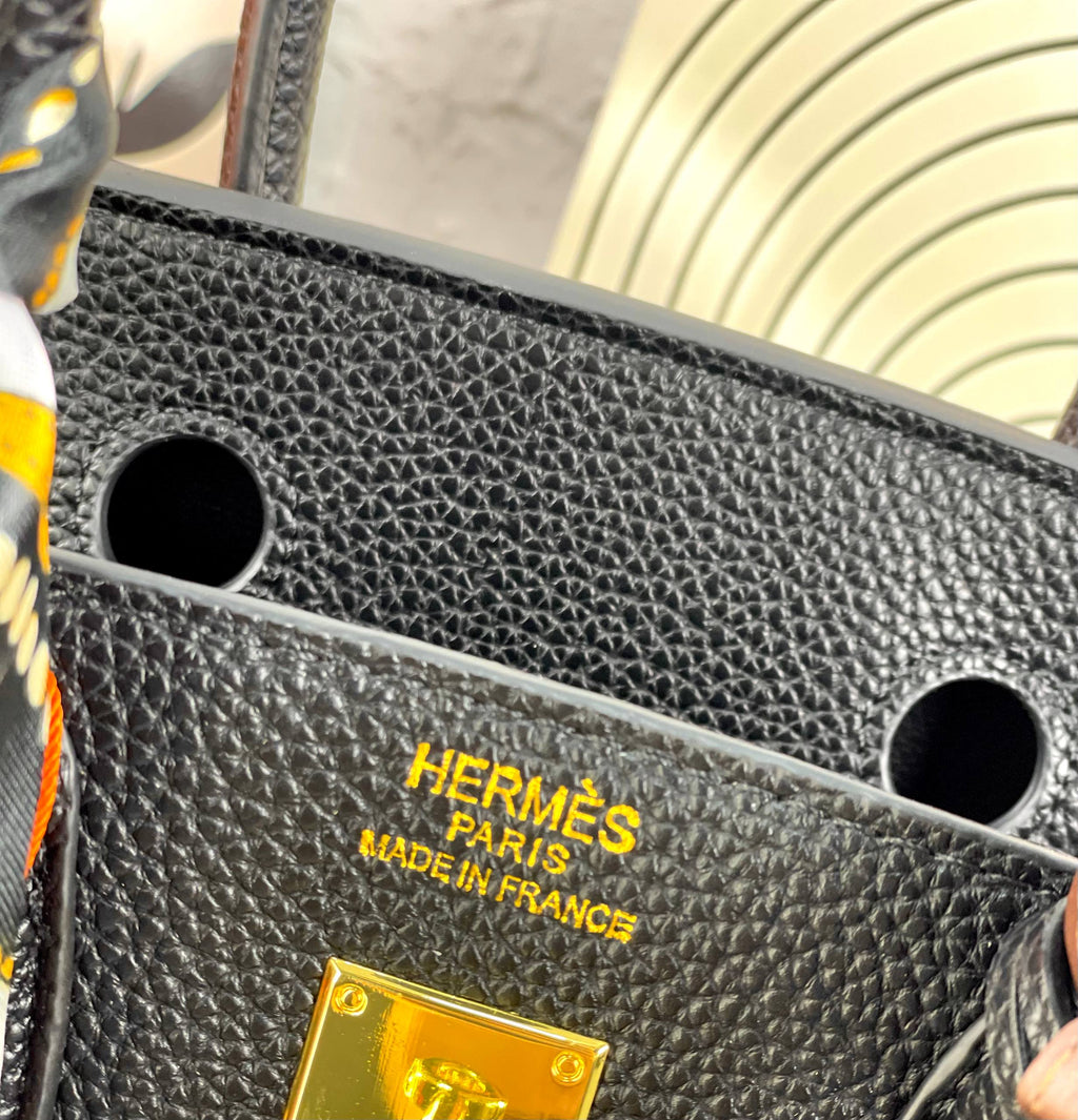 Hermès Birkin Style Bag
– With Mini H Wallet