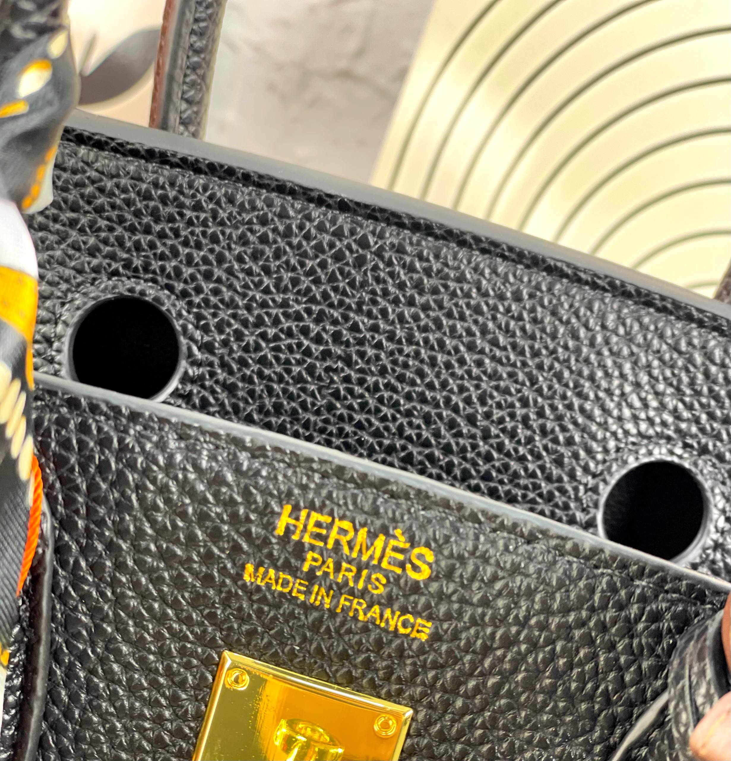 Hermès Birkin Style Bag
– With Mini H Wallet