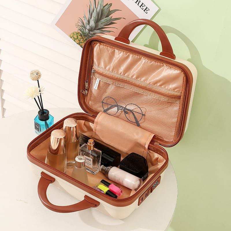 Travel Makeup & Cosmetic Case