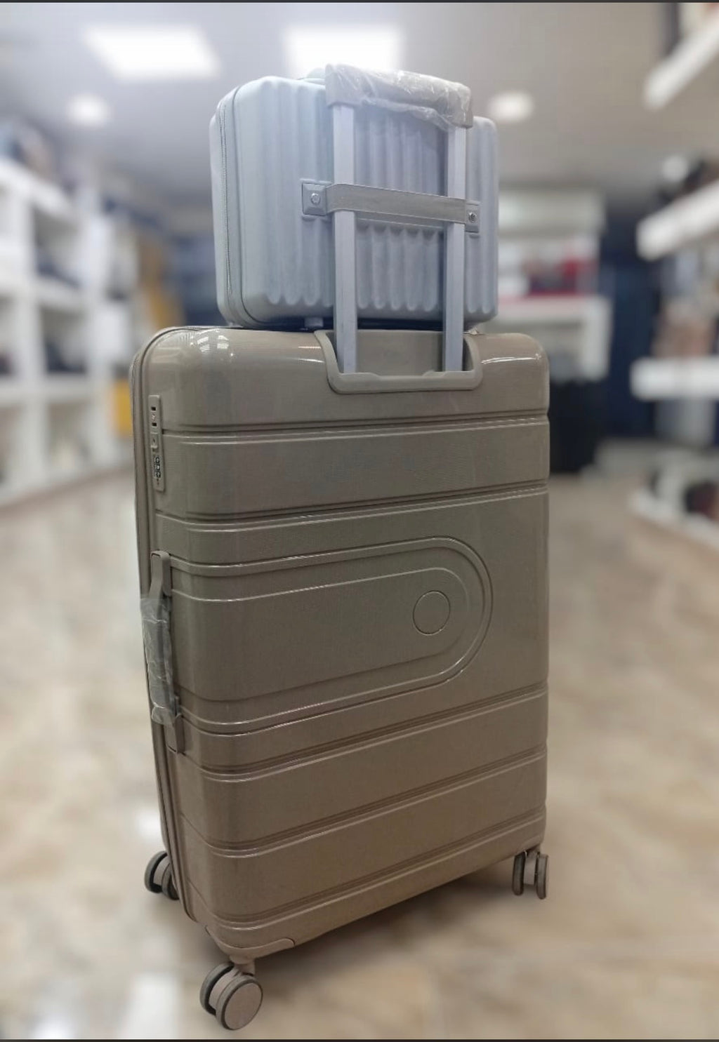 Travel Makeup & Cosmetic Case