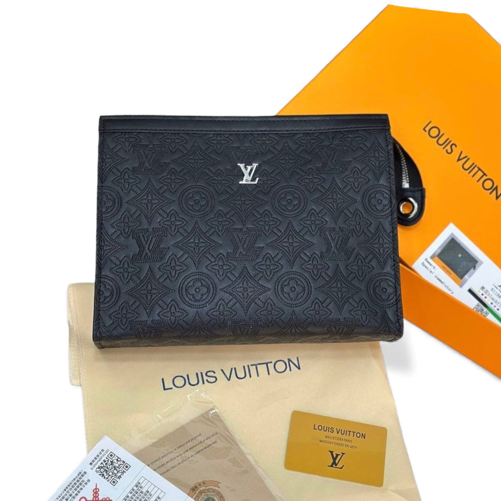 Louis Vuitton Pochette Voyage MM