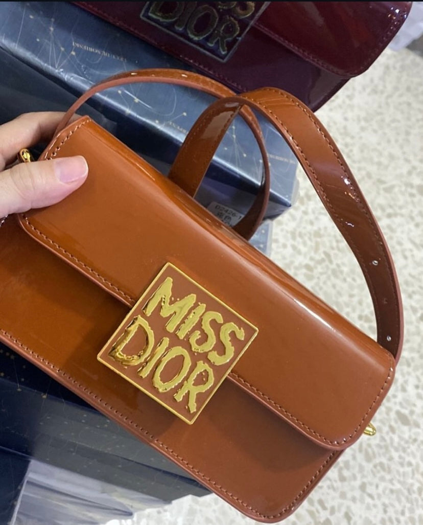 MISS DIOR