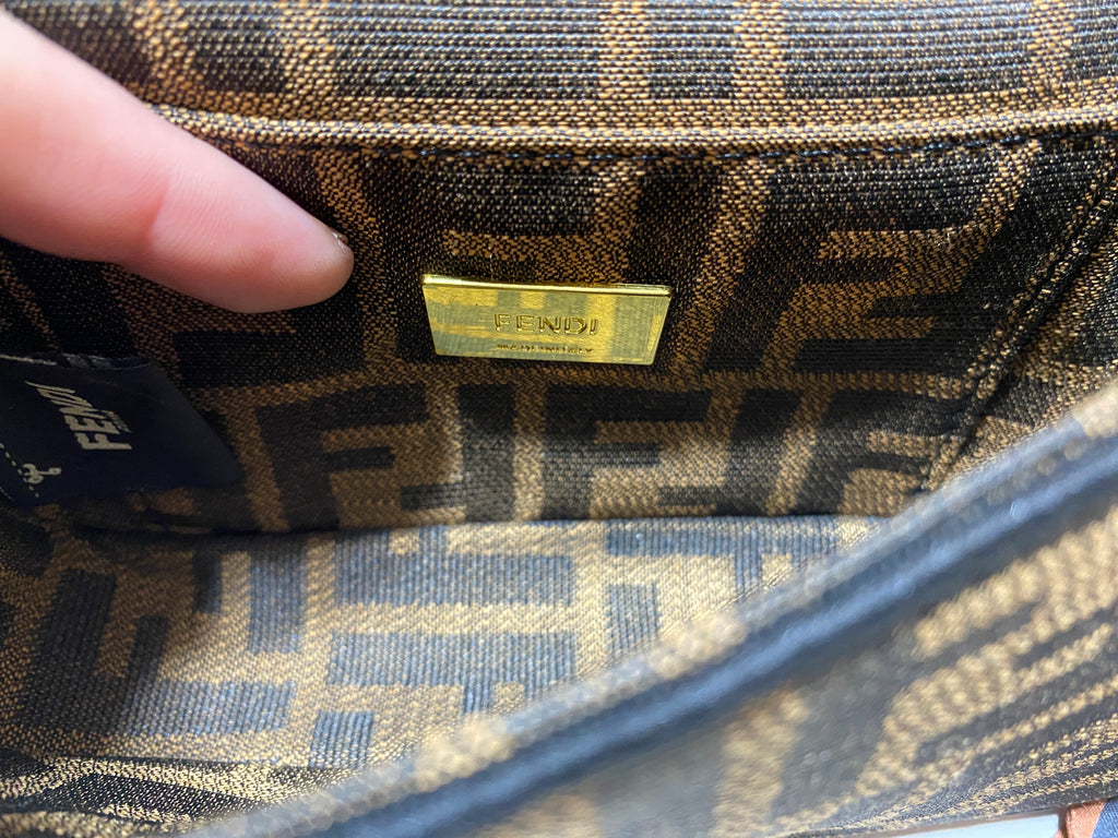 FENDI BAG ( SMALL SIZE )