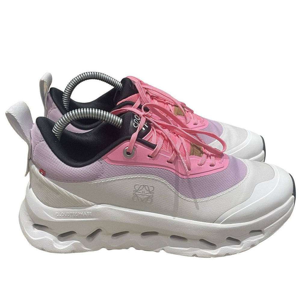 ON Cloud Loewe X On Running Woman