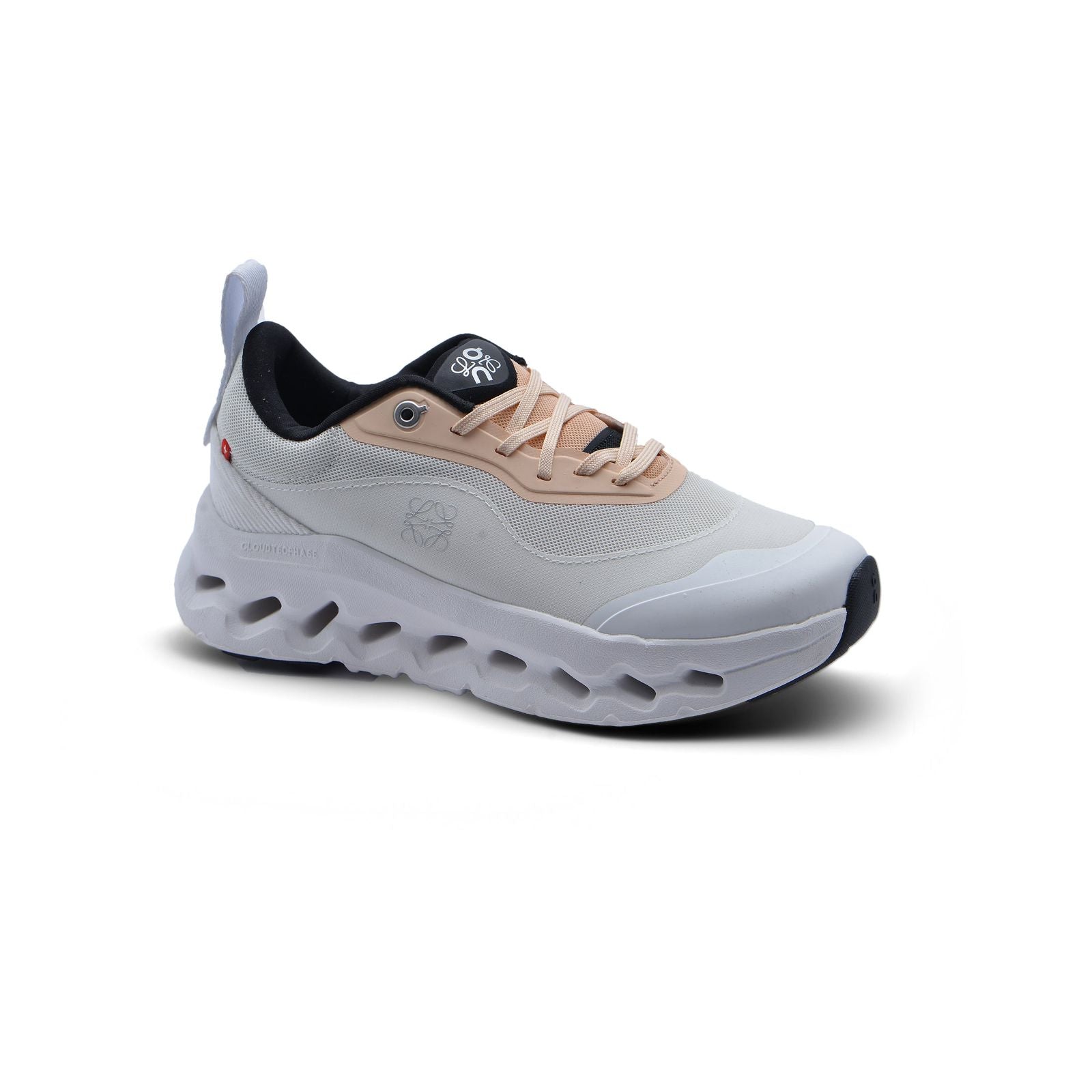 ON Cloud Loewe X On Running Woman