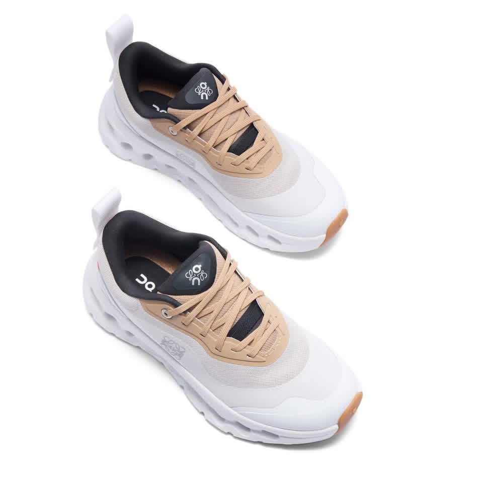 ON Cloud Loewe X On Running Woman