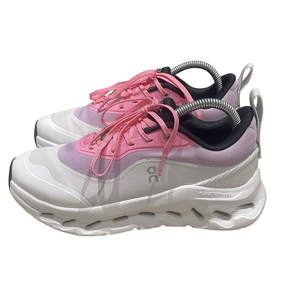 ON Cloud Loewe X On Running Woman